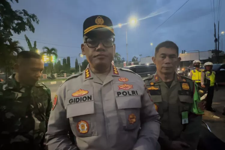 Kapoltabes Medan. Kombes Gidion Pimpin Razia Premanisme di Medan