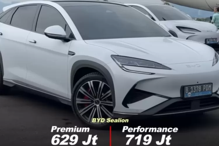 BYD Sealion 7 adalah SUV listrik terbaru dari BYD yang bisa disebut sebagai versi jangkung dari BYD Seal, sedan listrik populer dari pabrikan Tiongkok tersebut. (Tangkapan Layar YouTube  AutonetMagz)