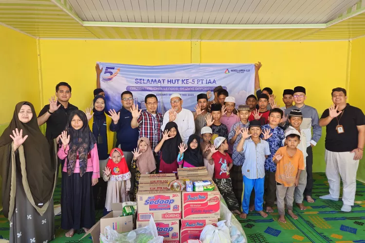  IAA berbagi kebahagiaan dj panti asuhan Ath Thohiriyyah