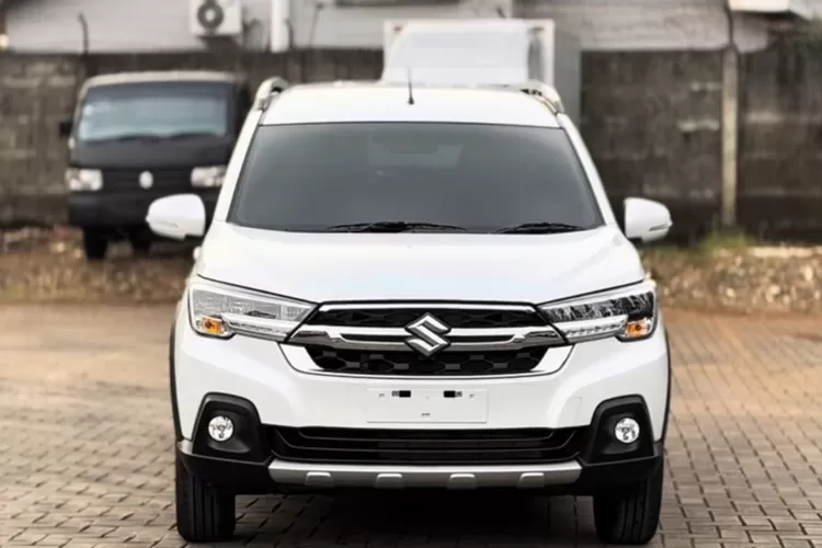 Suzuki XL7 varian Zeta dikenal sebagai tipe paling rendah dari lini XL7, namun dengan sedikit sentuhan modifikasi atau aksesori tambahan, tampilannya bisa jauh lebih gagah dan menarik. (Tangkapan Layar YouTube  Edy Gunanda)