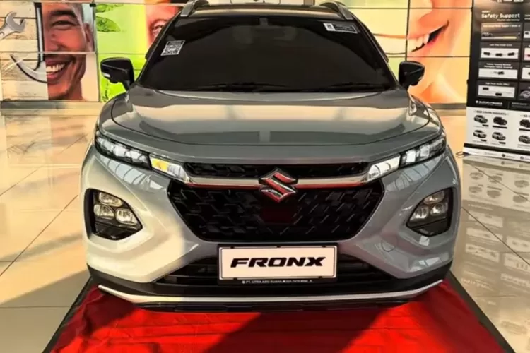 Suzuki Fronx SGX 2025 resmi hadir di Indonesia sebagai SUV kompak terbaru yang siap bersaing dengan Honda WR-V dan Toyota Raize. (Tangkapan Layar YouTube  Edy Gunanda)
