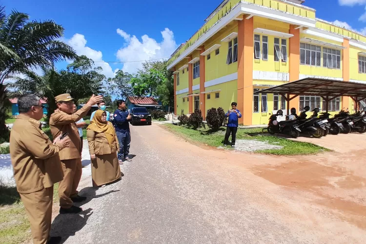 Kunjungan Bupati Beltim di RSUD ini dilakukan untuk peningkatan pelayanan rumah sakit dengan membuka layanan hingga malam hari.