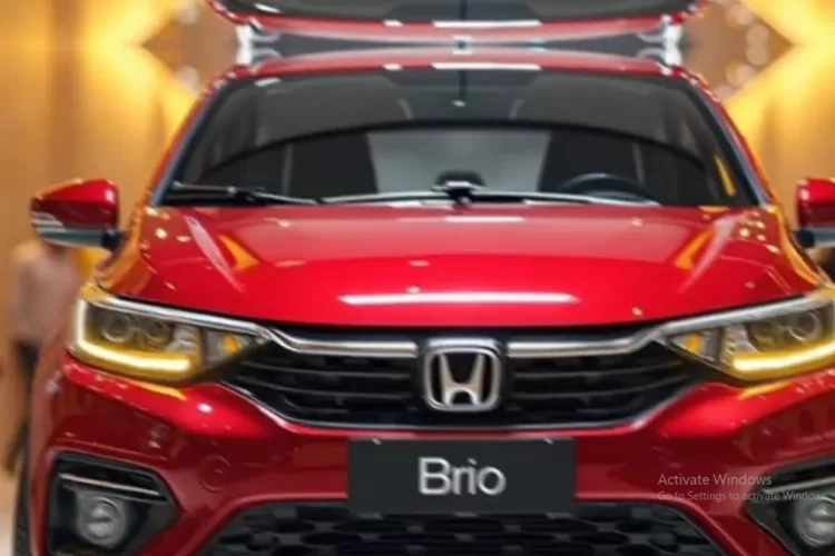 Honda Brio 2025 hadir dengan tampilan yang semakin keren dan modern, menjadikannya tetap sebagai mobil LCGC favorit anak muda di Indonesia. (Tangkapan Layar YouTube  Motorverse.443k)