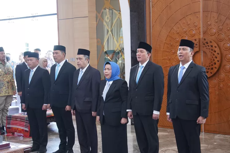 Gubernur Sumut Lantik 6 Pejabat Eselon II, Tiga Orang Impor Dari Kabupaten/Kota 