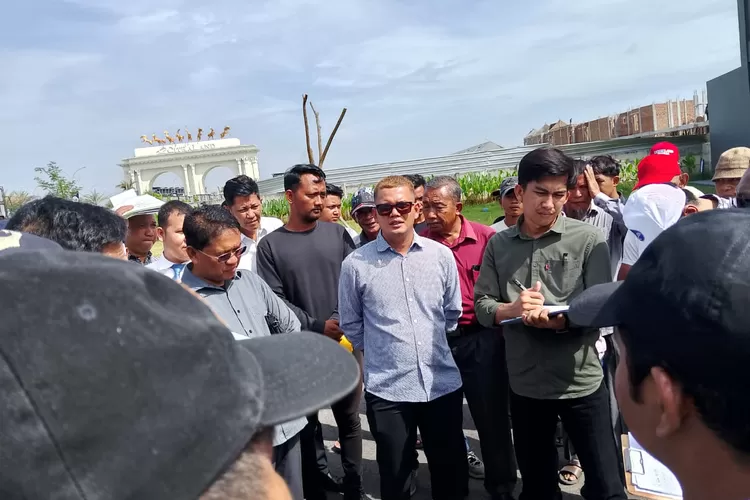 Sidang Lapangan atau Pemeriksaan Setempat (PS) PN Lubuk Pakam atas gugatan objek lahan Citra Land Tanjung Morawa seluas 80 hektar, Jumat (11/7/2025). (Realitasonline.id/ IW)