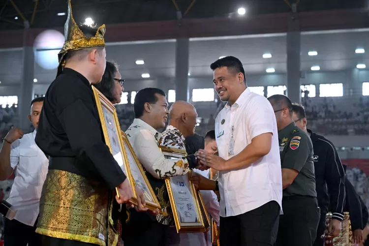 Bobby Nasution saat menghadiri kegiatan pencaksilat internasional di Sumut