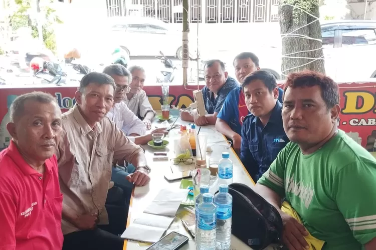 Ketua Panitia Halomoan Samosir mengatakan peserta merupakan wartawan di Sumatera Utara dibuktikan dengan foto KTP dan kartu pers. Panitia tidak memungut biaya pendaftaran alias gratis.