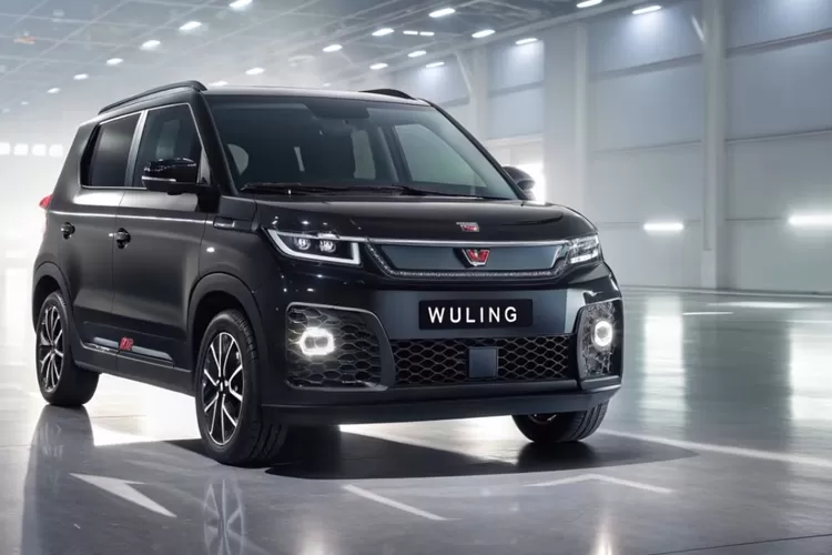 Wuling Air EV 2026 adalah mobil listrik mungil yang memadukan gaya modern, efisiensi tinggi, dan harga bersahabat, khususnya cocok untuk mobilitas urban di Indonesia. (Tangkapan Layar YouTube AutoVibe daily)