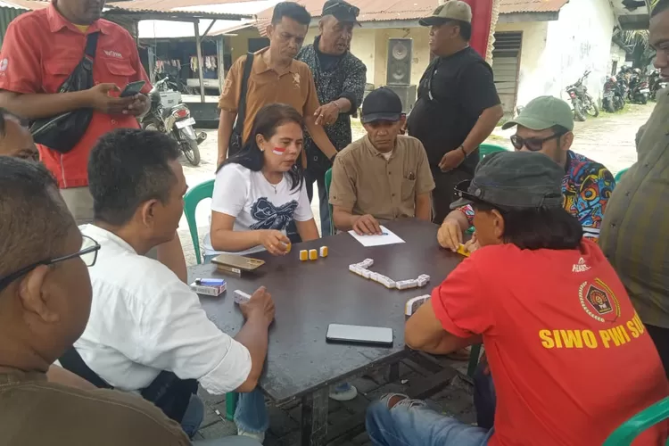 Memeriahkan Kemerdekaan RI, Jurnalis Gelar Turnamen Dam Batu Ceria