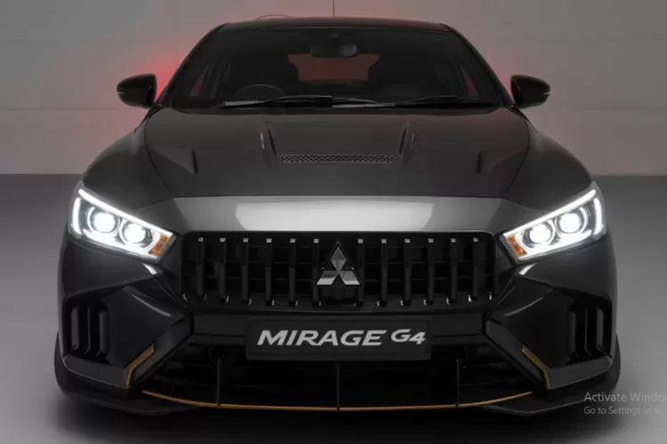 Mitsubishi Mirage G4 2026 hadir sebagai sedan murah yang ditujukan untuk mereka yang menginginkan mobil praktis, efisien, dan tetap modern tanpa harus menguras kantong. (Tangkapan Layar YouTube ReMaxi Car)