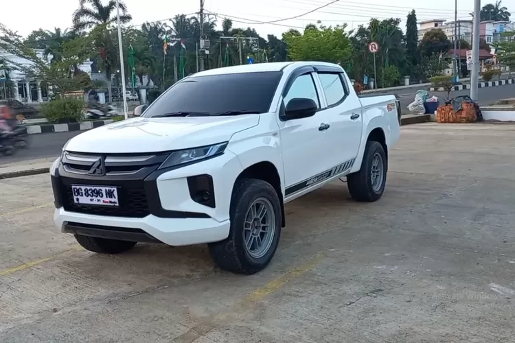 Model ini merupakan versi penyegaran (facelift) dari Triton generasi kelima yang dipasarkan sejak sekitar 2015 hingga 2023. (Tangkapan Layar YouTube Joko Prayogi910)