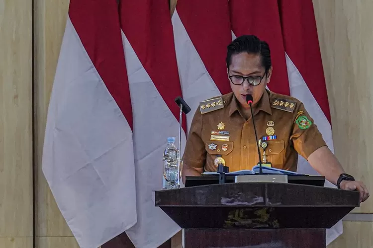 Wali Kota dan Wakil Wali Kota Medan bergantian sampaikan jawaban pandangan Fraksi DPRD Medan, Komitmen laksanakan pembangunan dan pelayanan publik, Senin (8/9/2025).