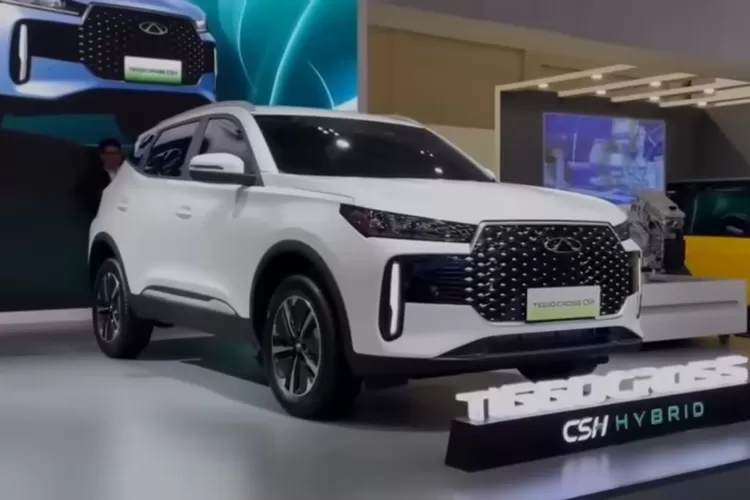 sebuah SUV terbaru yang harganya hampir setara dengan Honda Brio, padahal Brio sendiri masuk kategori city car entry level. (Tangkapan Layar YouTube  AUTO DP)