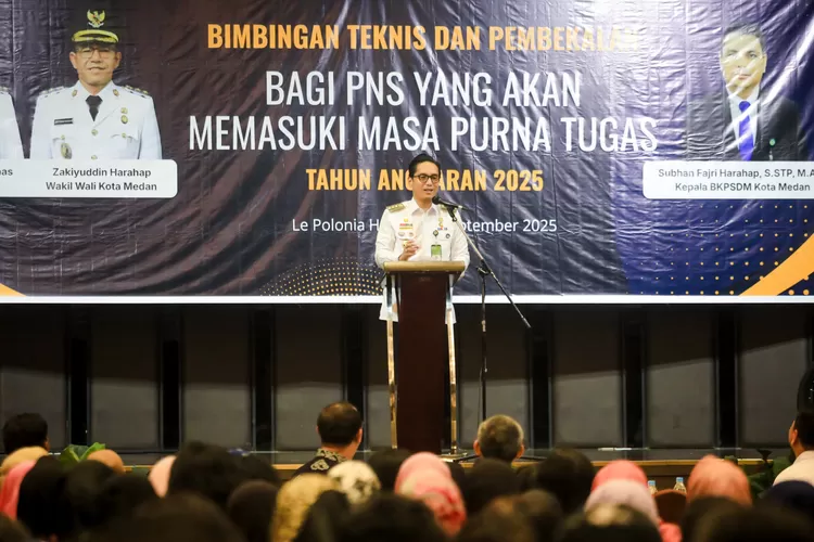 Pemko Medan adakan pembekalan terhadap 605 PNS jelang Pensiun, Rabu (10/9/2025), Rico Waas ucapkan terimakasih dan pastikan karyanya tetap terjaga.