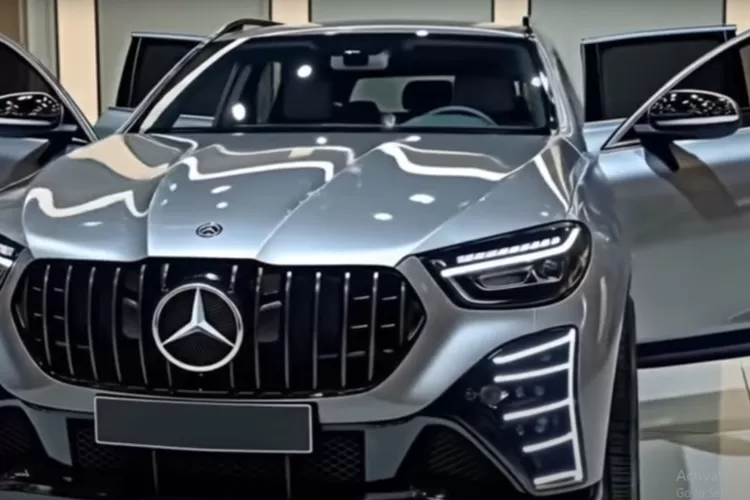 Mercedes GLE 2026 hadir sebagai SUV mewah yang menggabungkan tenaga, teknologi, dan kenyamanan dalam satu paket yang terasa lengkap. (Tangkapan Layar YouTube CarLook)