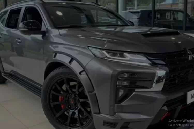 Mitsubishi Montero 2026 hadir sebagai generasi baru dari SUV legendaris yang sudah lama dikenal dengan ketangguhan dan kemampuan jelajahnya. (Tangkapan Layar YouTube ReMaxi Car)