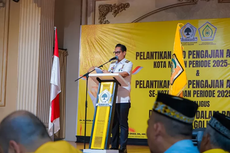 Hadiri pelantikan pengajian Al Hidayah, Rico Waas tekankan pentingnya adaptif ikuti kemajuan zaman.