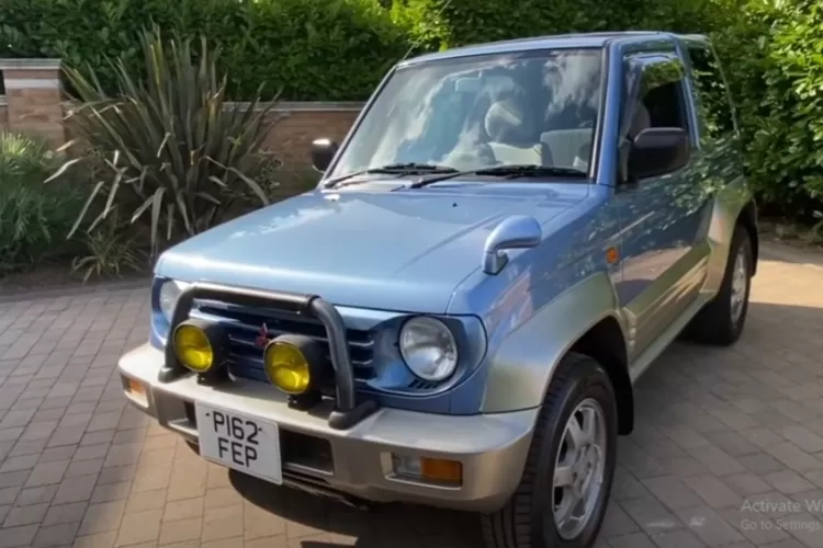 Mitsubishi Pajero Junior 1.2 Automatic adalah salah satu SUV kompak yang diproduksi Mitsubishi di era 1990-an. (Tangkapan Layar YouTube Boocar.co.uk)