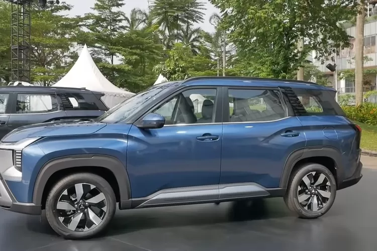 Mitsubishi Nekat Jual Murah X-Force Exceed dan Ultimate DS&rdquo; menggambarkan bahwa Mitsubishi sedang melakukan strategi penjualan agresif untuk menghabiskan stok (Tangkapan Layar YouTube Proleevo Channel)