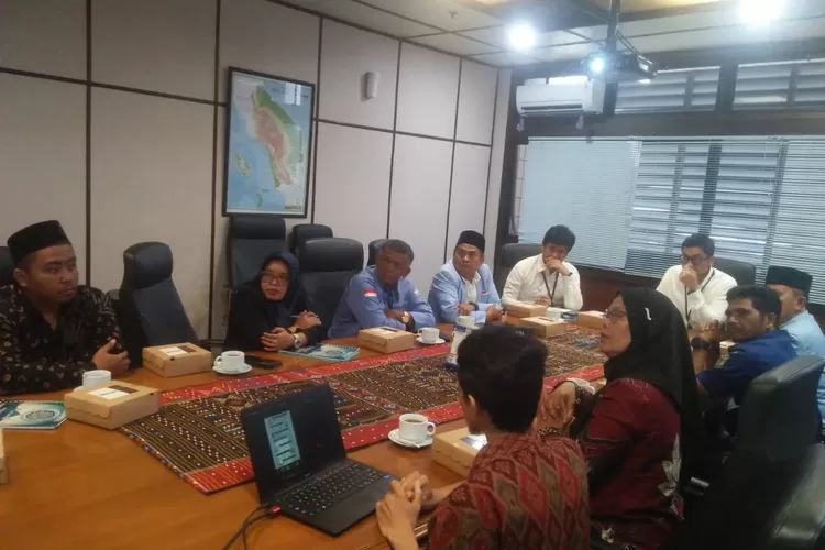 Ahmadi Rahman saat menerima audensi BKPRMI Kota Pematangsiantar (Realitasonline.id - SS)