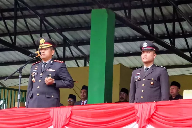 Kapolres Padangsidimpuan AKBP. Wira Prayatna, memimpin Upacara Peringatan Hari Kesaktian Pancasila Tahun 2025 di Stadion H.M. Nurdin, Kota Padangsidimpuan, Rabu (1/10/2025). (Foto : Realitasonline / Riswandy)