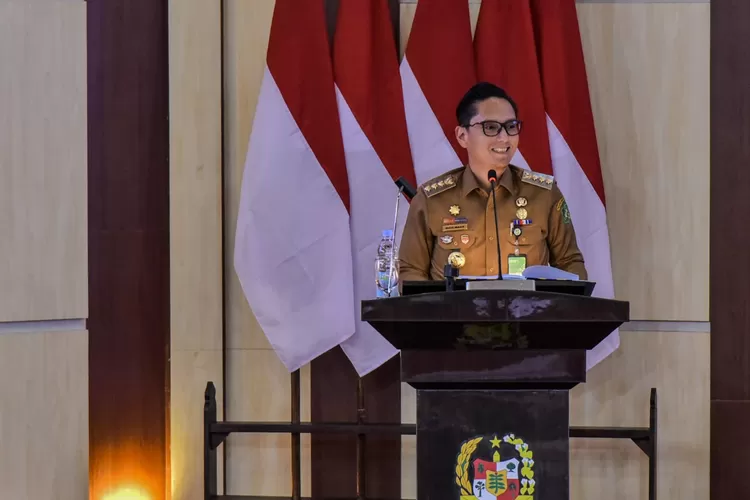 Rico Waas saat sidang Paripurna DPRD Medan, Senin (6/10/2025), berkomitmen tingkatkan pelayanan publik dan infrastruktur dasar.