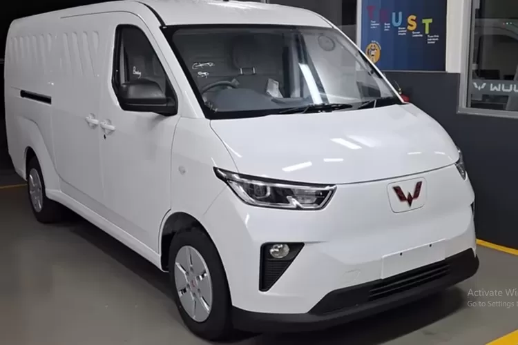 spesifikasi dan keunggulan dari Wuling Mitra EV Blind Van Premium Range (Tangkapan Layar YouTube William Surjana)