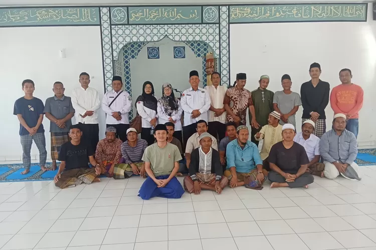 Anggota PAI KUA Sidikalang lakukan pembinaan di Lapas, Selasa (14/10/2025).