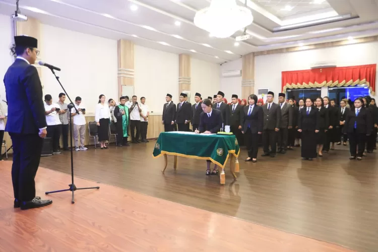 Walikota Medan Rico Waas lantik 53 Pejabat Fungsional, Rabu (22/10/2025).