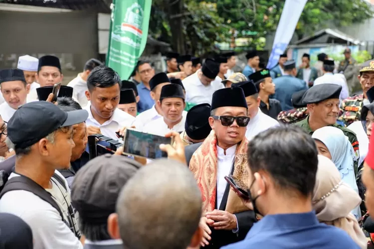 Menteri ATR/BPN Nusron Wahid, usai memimpin upacara peringatan HSN Tahun 2025 di Pondok Pesantren Mahasina Darul Qur&rsquo;an wal Hadits, Kota Bekasi, Rabu (22/10/2025).(Foto : Realitasonline / Ist)