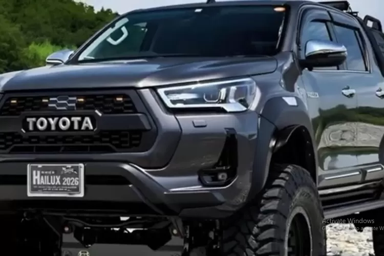Toyota Hilux untuk tahun 2026 hadir dengan perubahan signifikan yang memadukan kekasaran sebuah pickup tangguh dengan kenyamanan (Tangkapan Layar YouTube Auto86A)