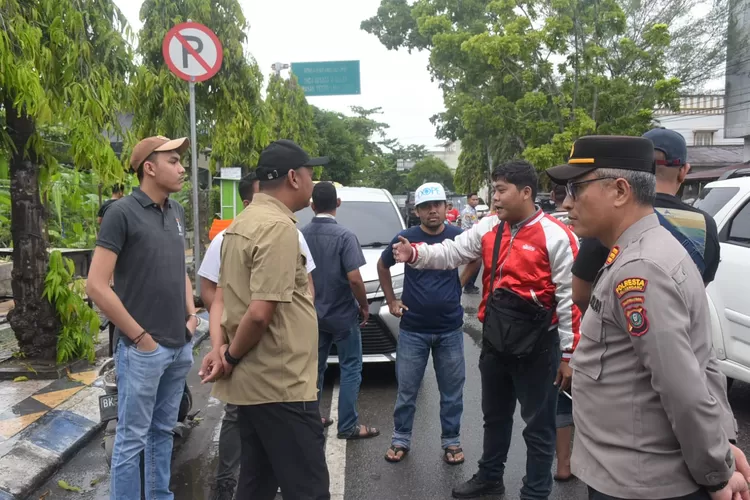 Selanjutnya, para pedagang direlokasi ke Jalan Sutomo, yang akan dijadikan sebagai sentra kuliner baru Kecamatan Lubuk Pakam.