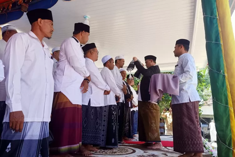 Acara Pelantikan PW Huda Abdya di Dayah Madinatul Fata Desa Ie Lhop Kecamatan Tangan-Tangan yang juga turut dihadiri Bupati Abdya Safaruddin, Selasa (28/10/2025)
