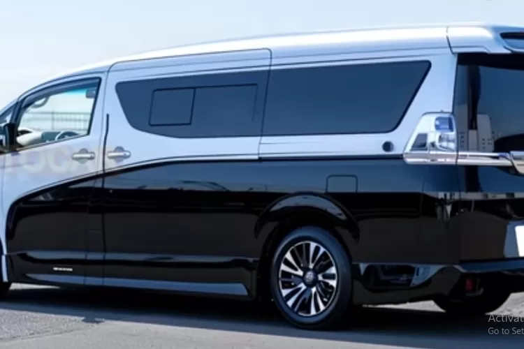 All New Toyota Hiace 2025 hadir dengan perubahan besar yang membuatnya tampak jauh lebih modern dan mewah dibanding generasi sebelumnya. (Tangkapan Layar YouTube HalotoCar)