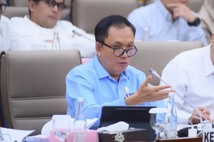 Ketua KPPU M. Fanshurullah Asa menekankan bahwa pembaruan regulasi ini menjadi langkah strategis untuk menjawab tantangan baru di era ekonomi digital