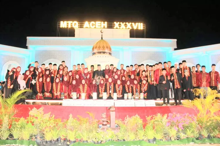 Kafilah Kabupaten Simeulue berhasil menorehkan prestasi membanggakan dengan menempati peringkat ke-7 MTQ Aceh XXXVII di Pidie Jaya, dari 23 kabupaten/kota se-Aceh, Jumat (7/11/2025) (Realitasonline.id/Ris)