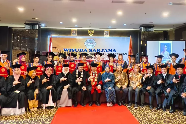 Sekolah Tinggi Ilmu Komunikasi Pembangunan (STIK-P) Medan menggelar Wisuda Sarjana XXXIV di Hotel Hermes