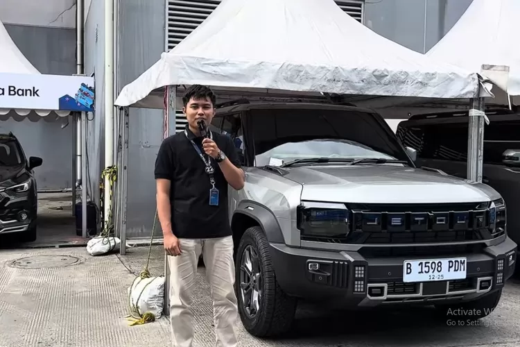 Jetour T2 baru saja diluncurkan di Indonesia sebagai &ldquo;Rugged Adventure SUV&rdquo; dengan desain sangat boks-kokoh yang memberi kesan gagah dan petualangan. (Tangkapan Layar YouTube Freddy Sidauruk)