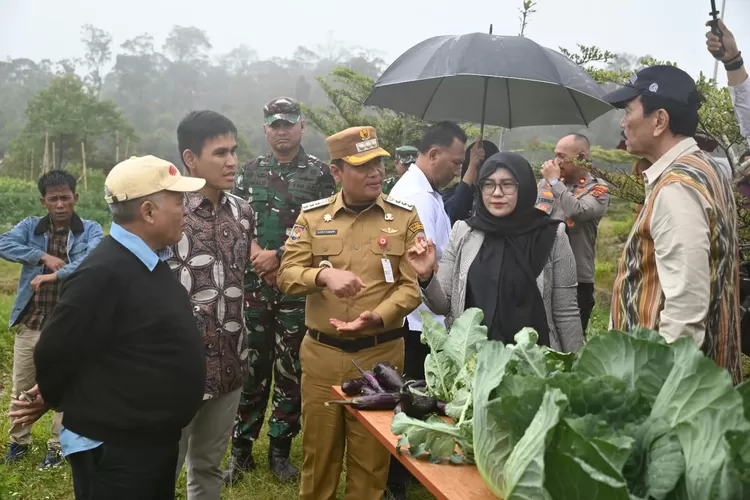 Direktur Taman Sains Teknologi Herbal dan Hortikultura (TSTH2), Prof Sri Fatmawati paparkan capaian riset dan inovasi. (Realitasonline.id - Dok)