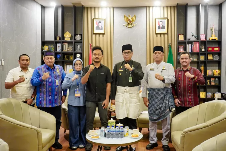 Rico Waas terima audensi komunitas lari RUNMDN, Selasa (25/11/2025).