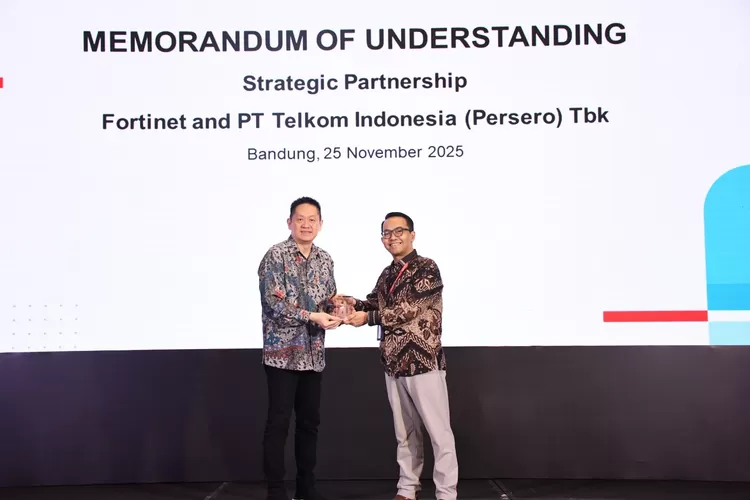 Perkuat kapabilitas pada bidang infrastruktur digital dan keamanan siber dengan menyediakan berbagai solusi dan inovasi yang terintegrasi di bidang IoT, cloud, dan infrastruktur digital.