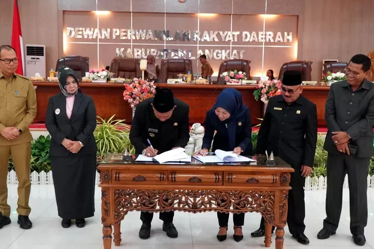 Bupati Langkat, H. Syah Afandin