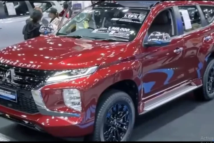  Mitsubishi Pajero Sport 2025 Elite Edition digambarkan sebagai varian yang menawarkan kesan lebih mewah, lebih berwibawa, dan lebih modern dibanding generasi sebelumnya. (Tangkapan Layar YouTube O Blitz)
