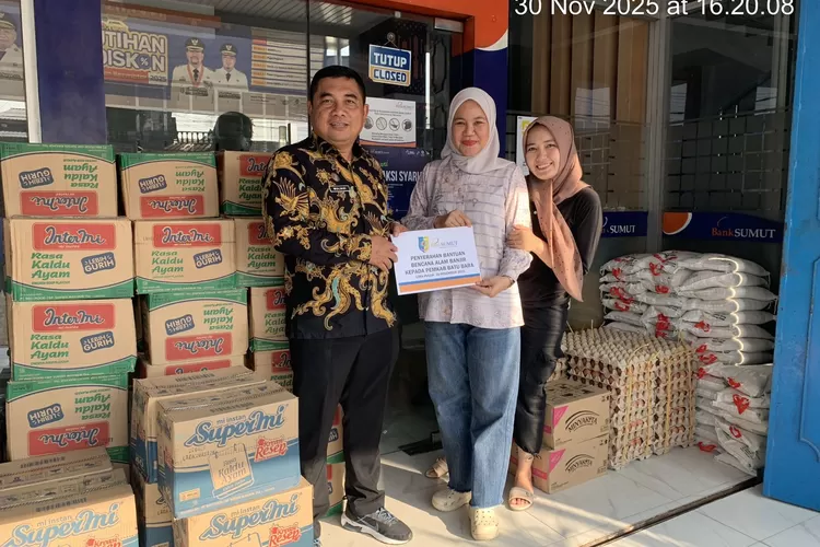 Bank Sumut Cabang Lima Puluh Serahkan Bantuan ke Pemkab Batu Bara untuk warga terdampak banjir