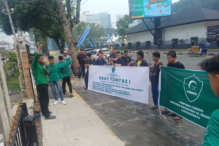 demo mahasiswa