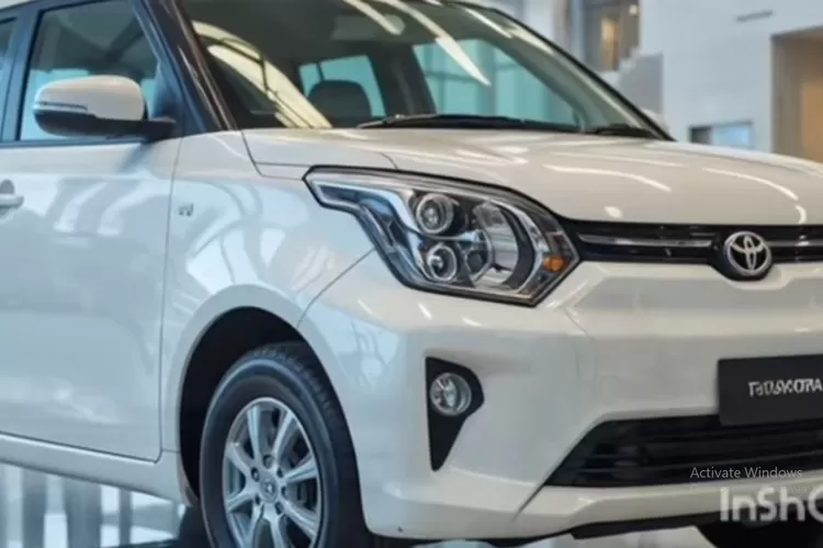  Toyota Agya 2025 hadir sebagai city car yang tetap mempertahankan posisi sebagai mobil kompak terjangkau di pasar Indonesia. (Tangkapan Layar YouTube Rais Auto)