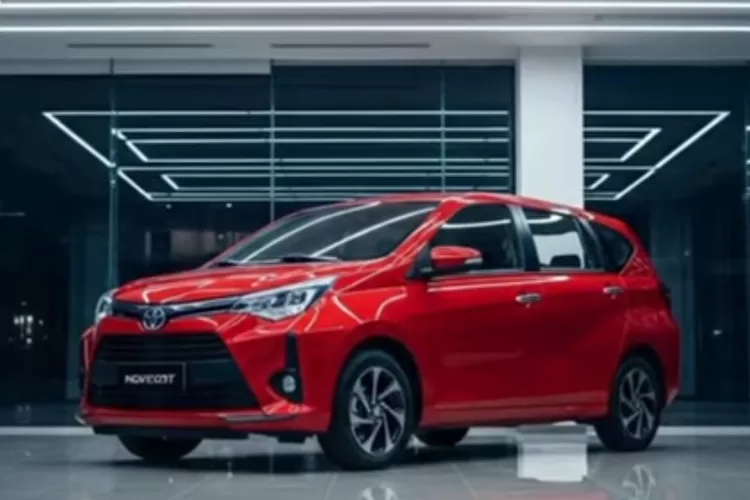 Toyota Calya 2025 warna merah tampil sebagai mobil kecil yang terlihat segar dan modern. (Tangkapan Layar YouTube AutoMotionJA)