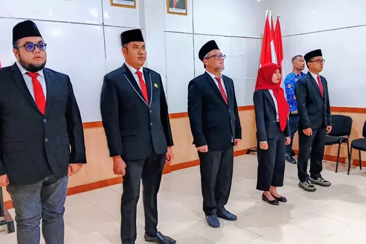 Kepala Kanwil BPN Provsu Sri Pranoto, mengambil sumpah MPPD Provsu Tahun 2025, di Kanwil BPN Provsu, Rabu (17/12/2025).(Foto : Realitasonline / Ist)