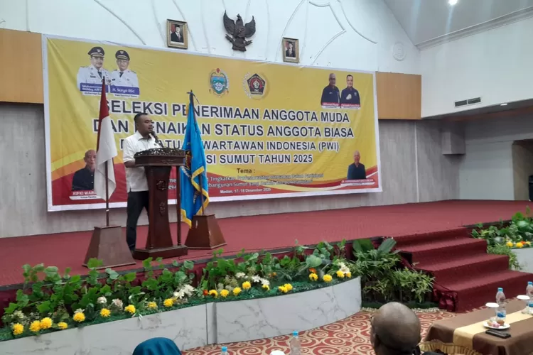 Ketua PWI Sumut, Farianda Putra Sinik, secara resmi membuka kegiatan seleksi tersebut. 