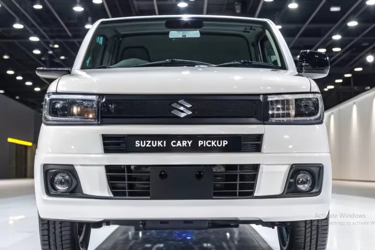 Suzuki Carry Pickup 2026 adalah versi terbaru dari mobil niaga ringan yang sudah sangat populer di Indonesia. (Tangkapan Layar YouTube Car Reviews)